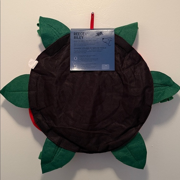 Reece & Riley Snuggle Play Mat For Pets - Picture 3 of 5